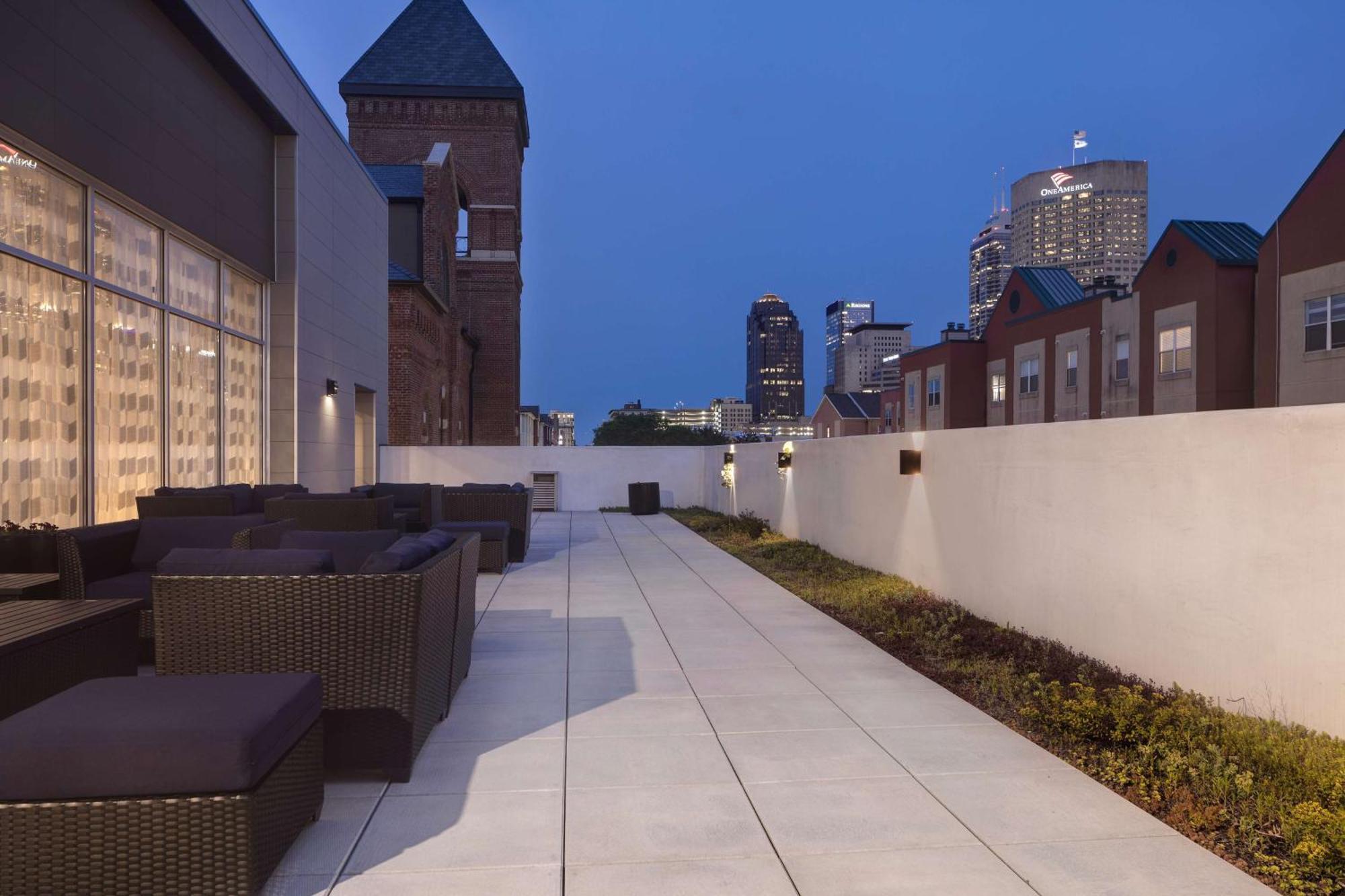 Homewood Suites By Hilton Indianapolis Downtown Iupui Экстерьер фото