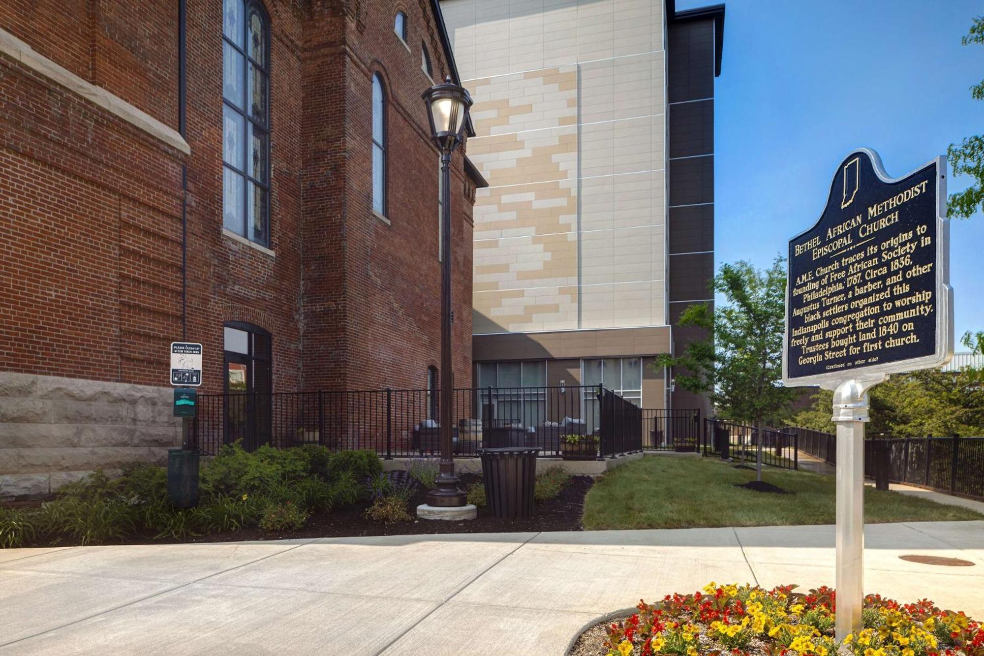 Homewood Suites By Hilton Indianapolis Downtown Iupui Экстерьер фото