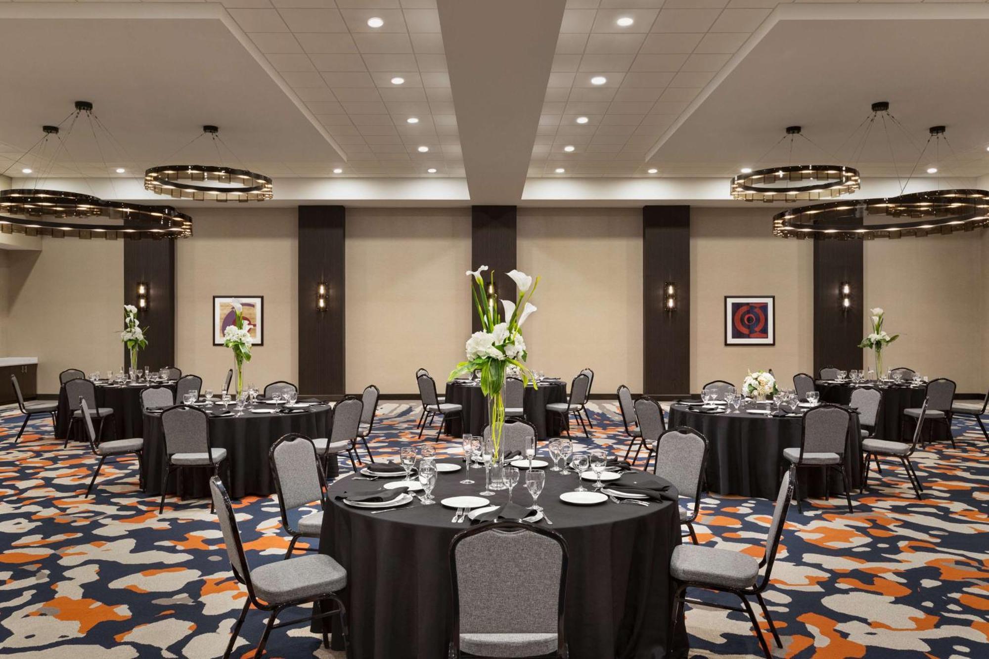 Homewood Suites By Hilton Indianapolis Downtown Iupui Экстерьер фото